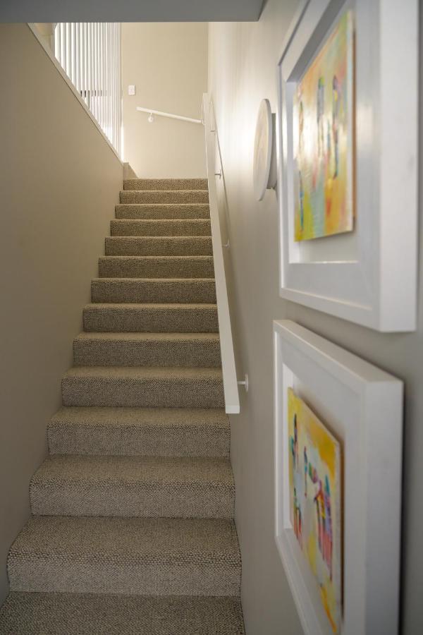 Downtown Mount Maunganui Apartment Bagian luar foto